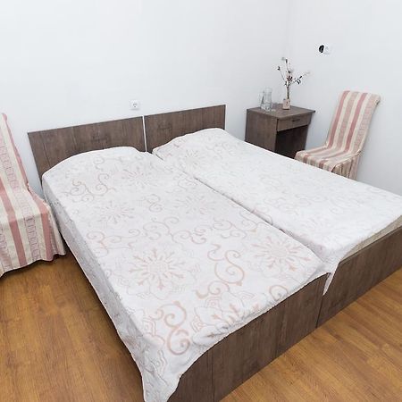 Tiflisi Guest House Habitación foto