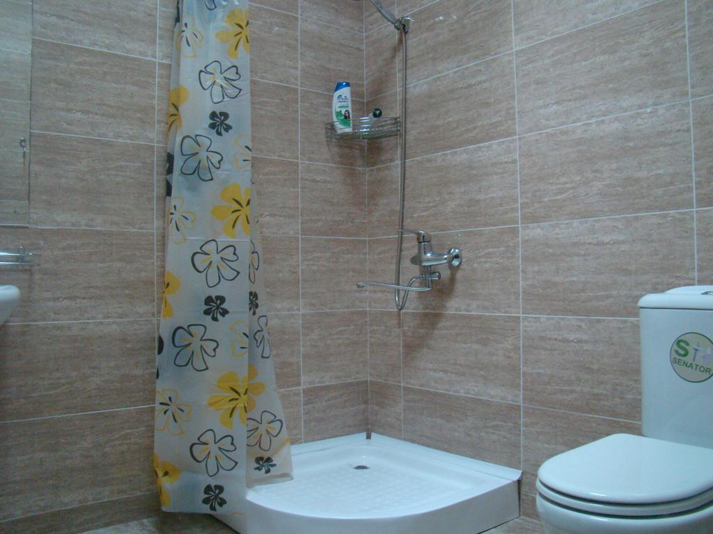 Tiflisi Guest House Habitación foto