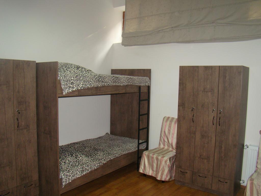 Tiflisi Guest House Habitación foto